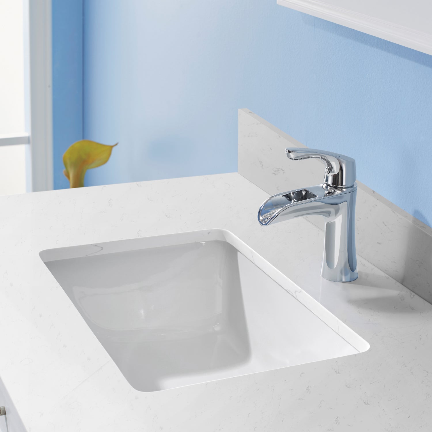 Vinnova Lorna 36" Bathroom Vanity Set in White & Composite Carrara White Stone Countertop | 783036-WH-WS