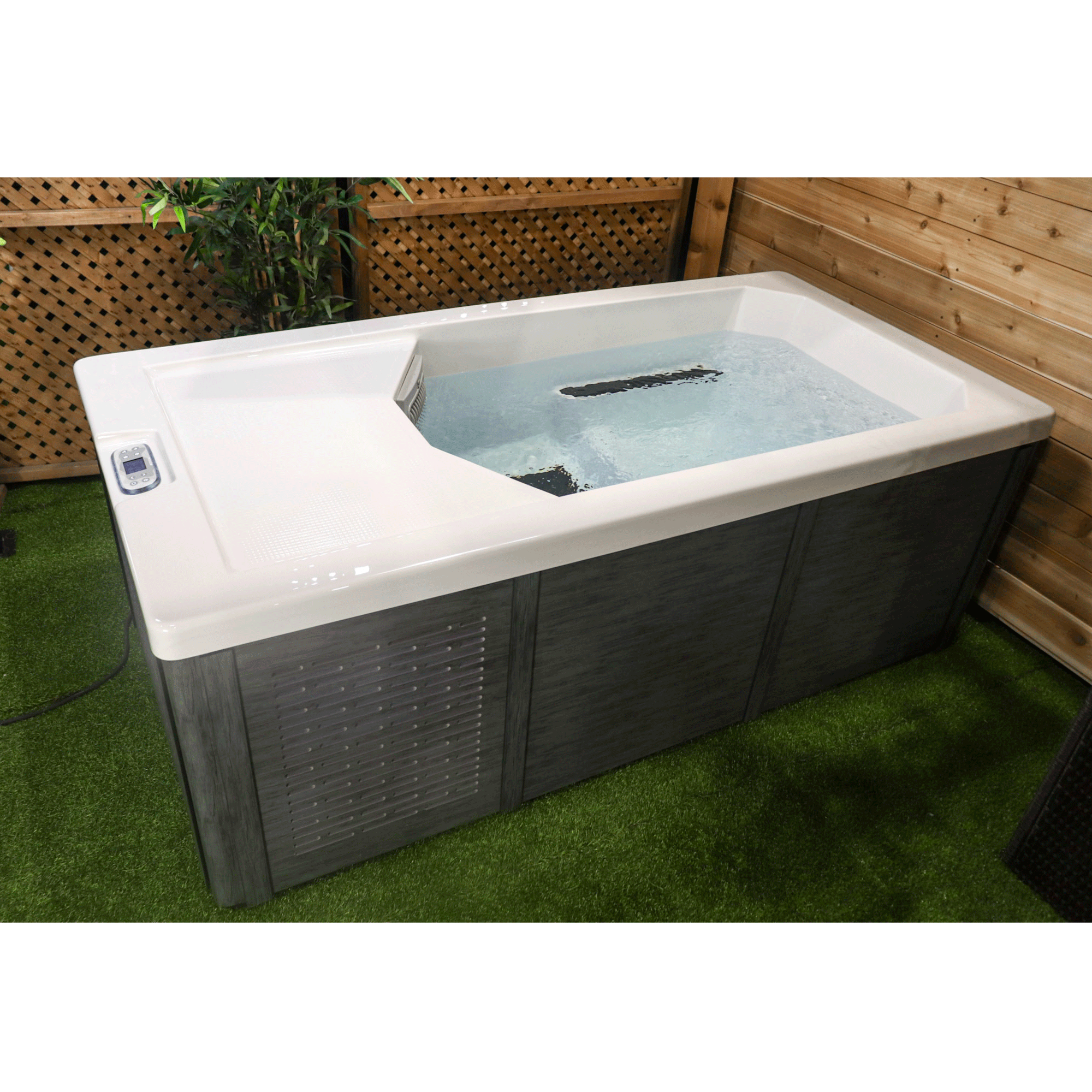 Canadian Spa Company Chill1000 Cold Plunge KH-10191