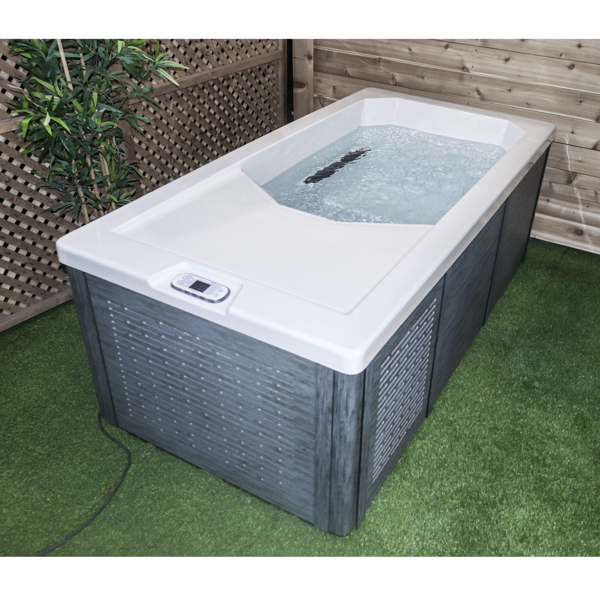 Canadian Spa Company Chill1000 Cold Plunge KH-10191