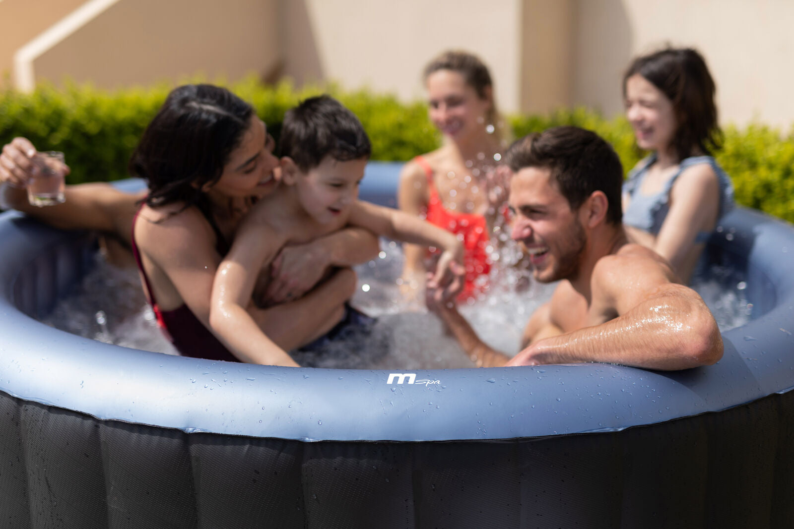 MSpa "Bergen" Inflatable Hot Tub 6-Person Portable Jetted Spa