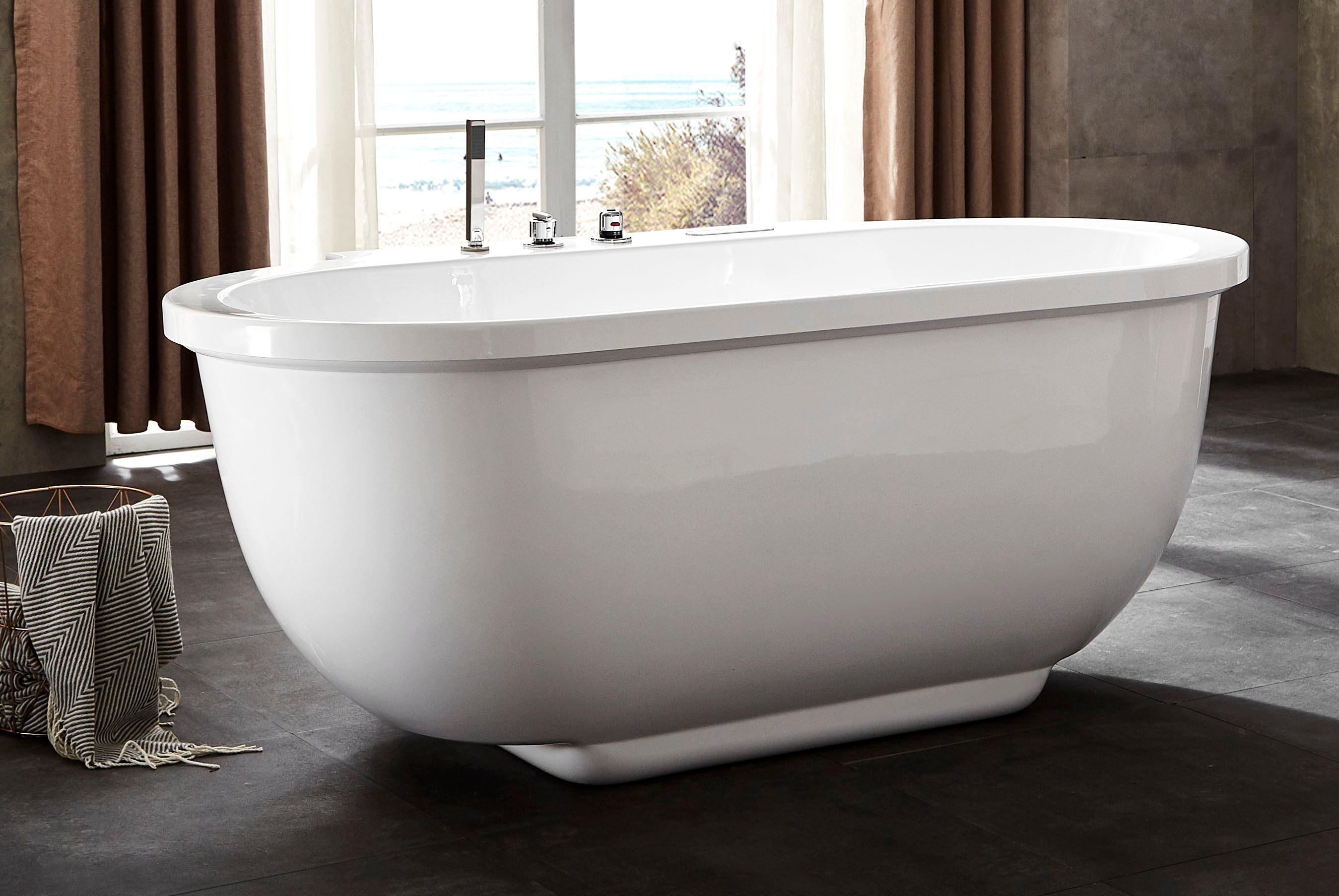 EAGO AM128ETL Whirlpool Bathtub Acrylic White w/ Fixtures (6-foot)